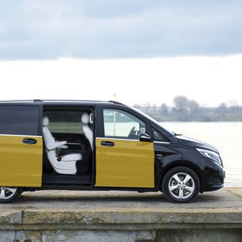 Mercedes V-Class taxi in Barcelona, up to 7 passengers